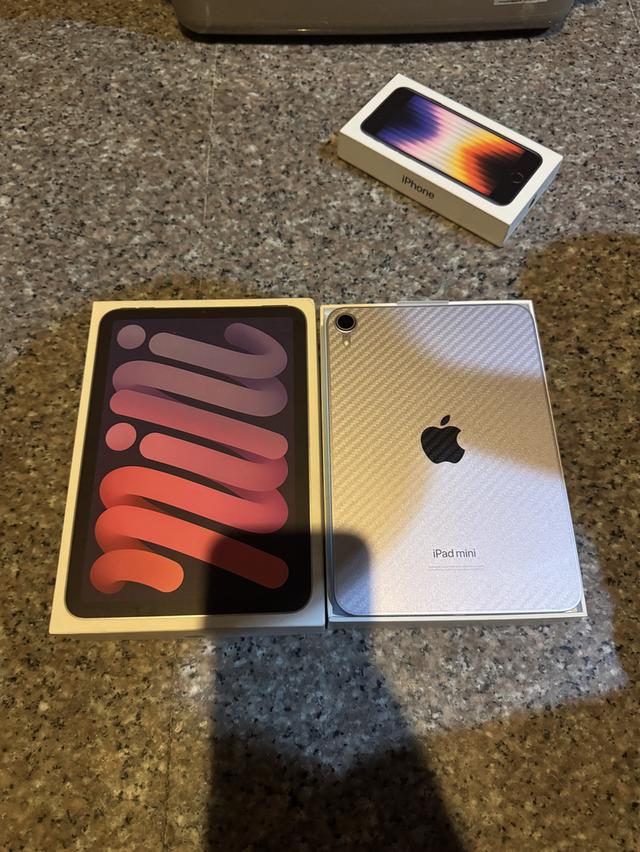 ขายiPadMini7สีใหม่Purple128กิ๊กสูนTrueยกกล่องประกันยาวๆเมษาปีหน้าไร้รอยตกถูกๆ