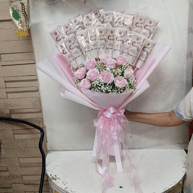 ช่อแบงค์พร้อมดอกไม้สด จัดส่งให้ฟรีตลอด24ชม. ส่งห้วยขวาง ประชาสงเคราะห์ ดินแดง ถนนสุทธิสารวินิจฉัย อินทรามระ ประดิพัทธ์ สะพานควาย สนามเป้า พระราม6 รูปที่ 19