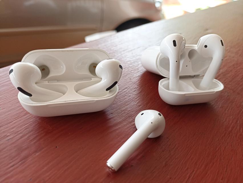 ขายหูฟัง AirPods 5 อัน