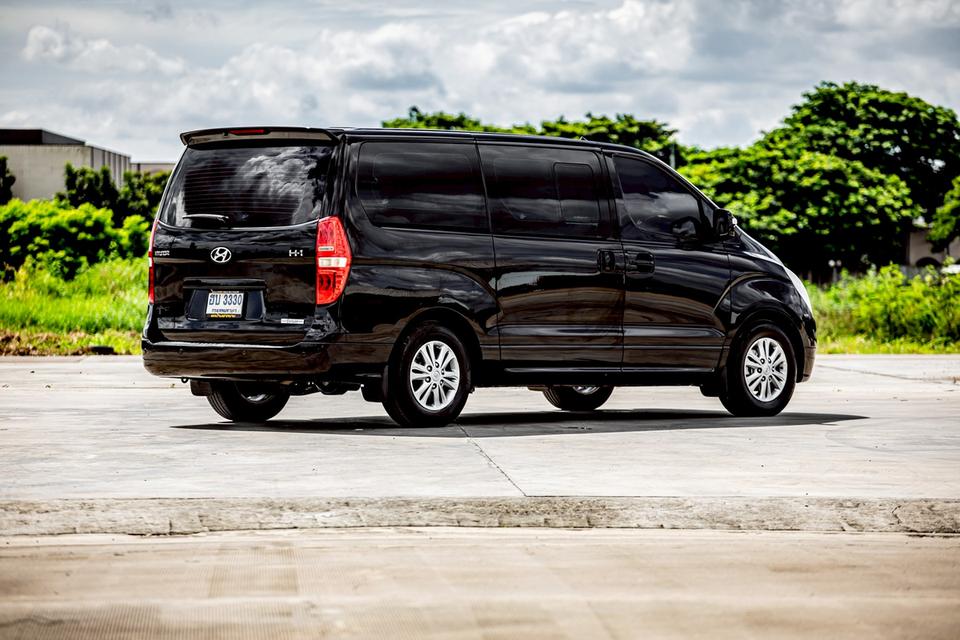 Hyundai H1 Deluxe 2.5 ดีเซล เกียร์ออโต้ สีบรอน ปี 2011 รถสวยสภาพดีมากๆ 5