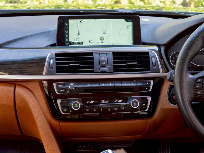 BMW 330e 2.0Plug in hybrid ปี18 9