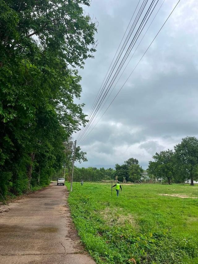 ขายที่ดิน1ไร่ ต.หนองกี่ อ.กบินทร์บุรี ติดถนนคอนกรีตรอบแปลง มีไฟฟ้า น้ำ 6