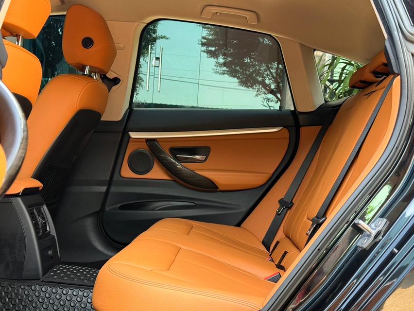 2020 BMW 320D GT MSPORT LCI รถมือเดียวออกป้ายแดง รถวิ่งน้อย เข้าศูนย์ตามระยะ รถไม่เคยมีอุบัติเหตุครับ รูปที่ 14