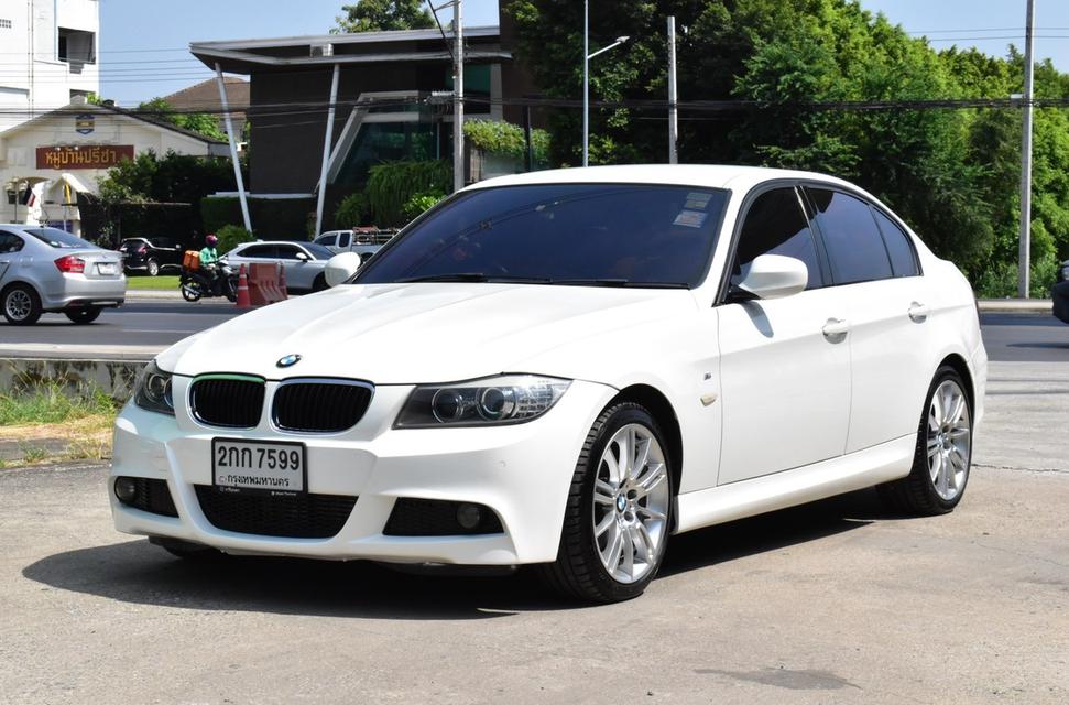 BMW E90 320d Sport Option ปี 2013