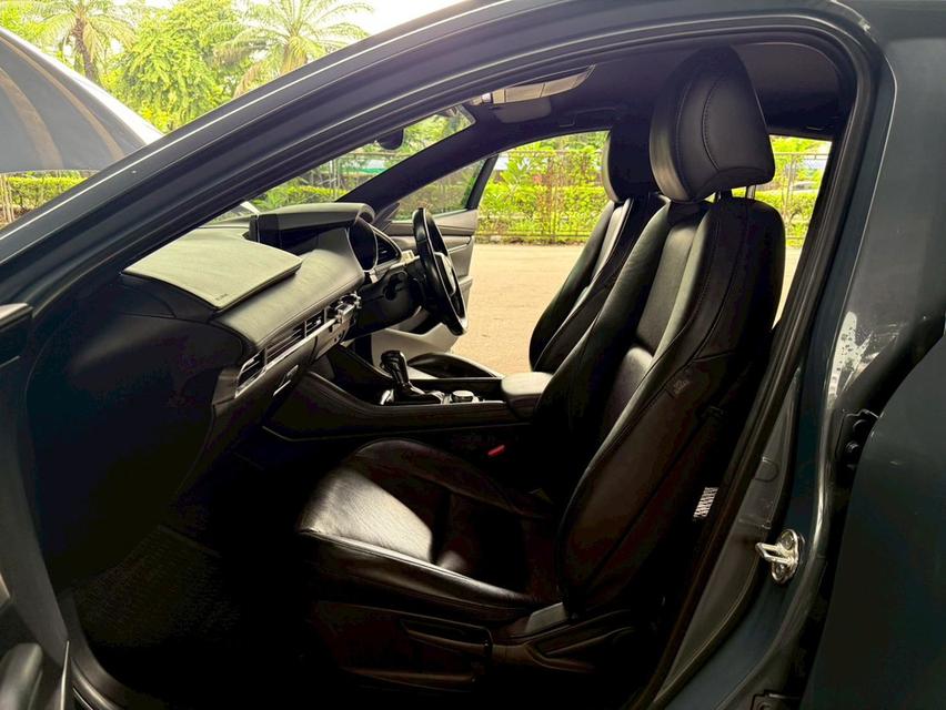 Mazda 3 2.0 SP Sports Hatchback AT ปี 2020 รถสวยมือเดียว ไมล์น้อย สภาพดี 17