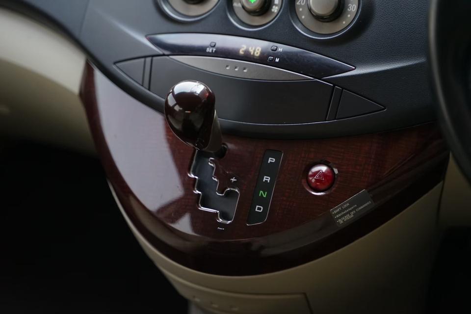 2010 SPACE WAGON GLS 11