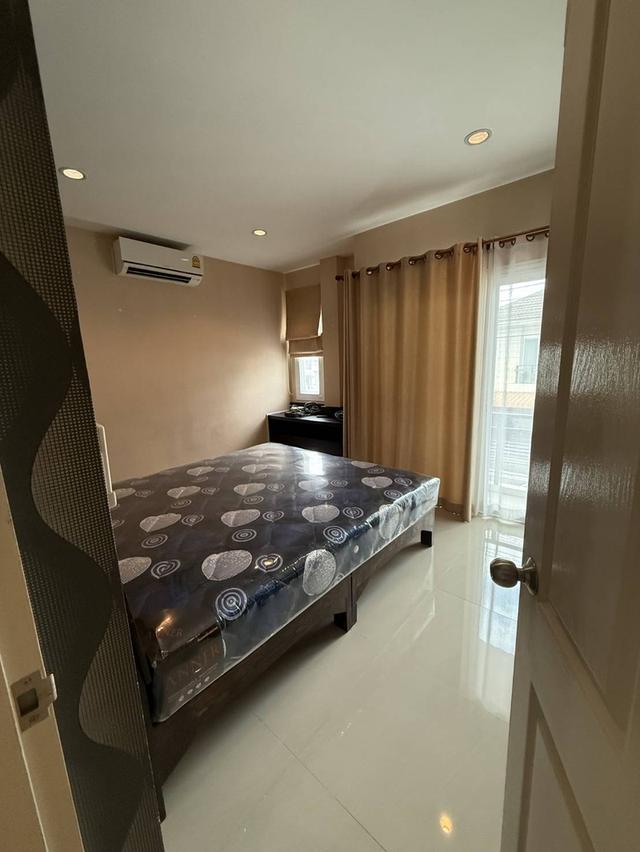 บ้านจัดสรรค์โครงการดิเออบาน่า 11