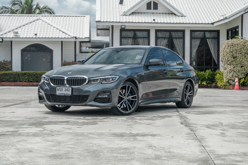 BMW 330e G20 2.0 M Sport AT 2021ไมล์ 85,xxx km. !!! ราคา 1,099,000 บาท