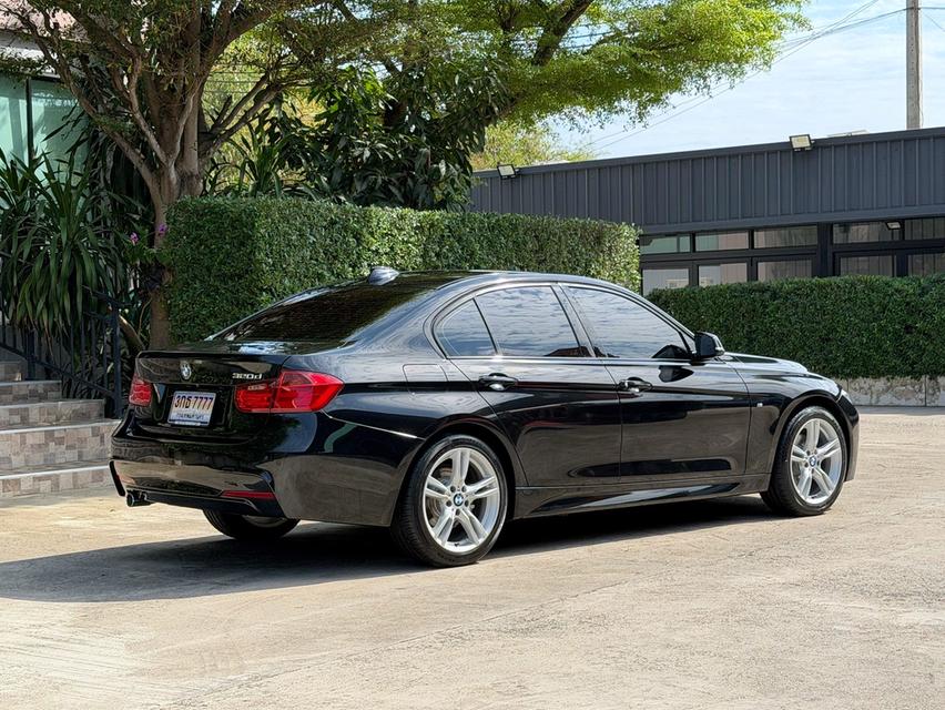 2016 BMW 320D MSPORT แท้ รถออกศูนย์ BMW THAILAND รถวิ่งน้อย เข้าศูนย์ทุกระยะ รถไม่เคยมีอุบัติเหตุครับ รูปที่ 3