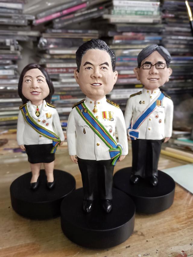 ตุ๊กตาเกษียณอายุงาน,ของที่ระลึกเกษียณงาน,ของขวัญสั่งทำ ของขวัญแฮนด์เมด 5