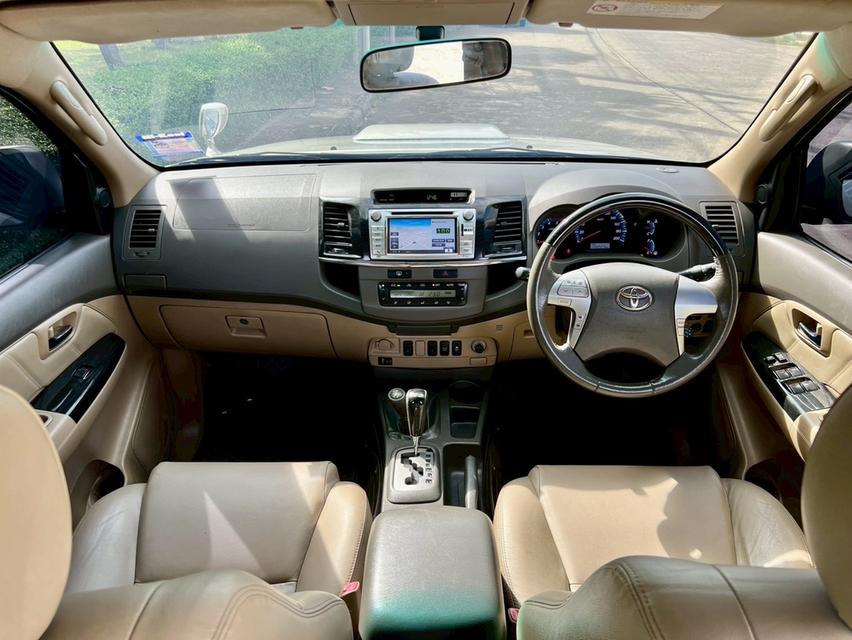 TOYOTA Fortuner 3.0V 4WD เครื่องยนต์: ดีเซล เกียร์:AT ปี: 2012 สี:เทา ไมล์ 15x,xxx km. รูปที่ 8