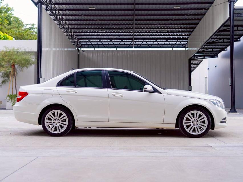 Mercedes Benz C200 CGI 1.8 (W204) 2013