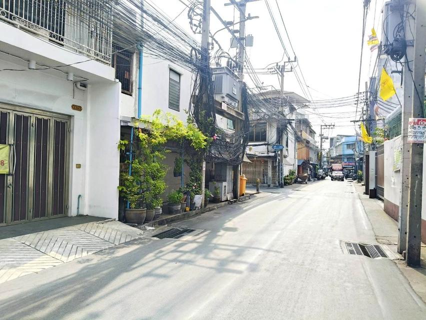 ขายอาคารพาณิชย์ 4 ชั้น 15.4 ตร.ว. ซ.เจริญราษฎร์ 5 แยก 4 สภาพพร้อมอยู่ ตกแต่งอย่างดี 14