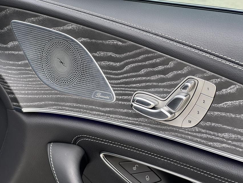 Mercedes-Benz CLS220d AMG Premium  ปี2021 สีขาว 13