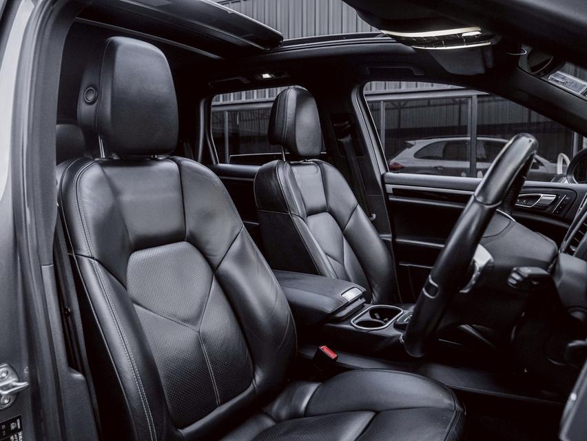 Porsche Cayenne Diesel (ฝาดำ) 3