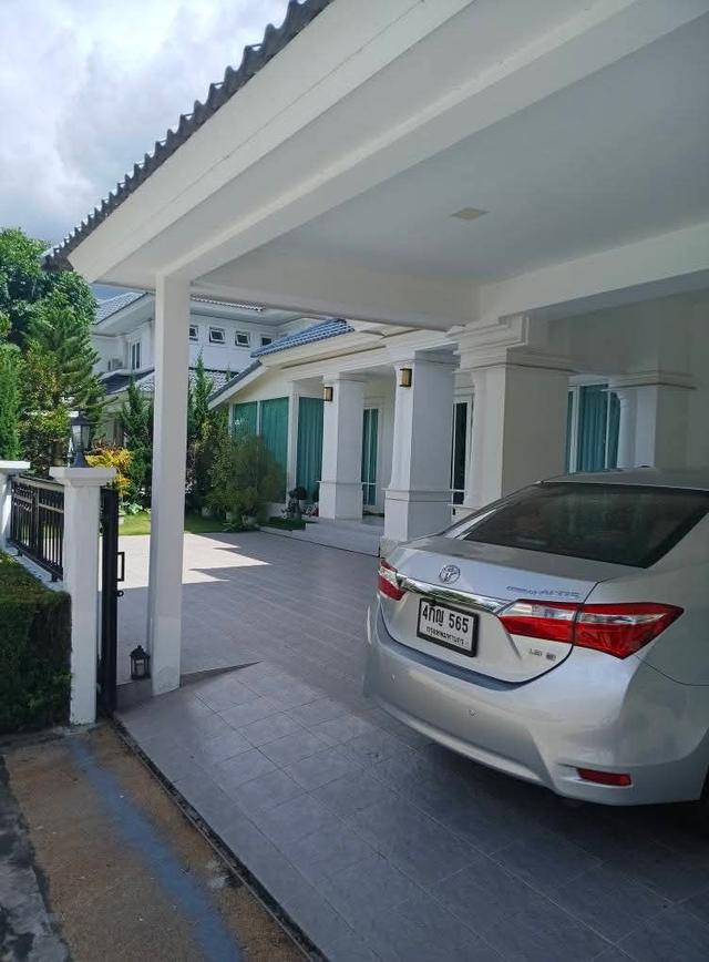 บ้านเดี่ยวหลังใหญ่ ธนทองเลคไซค์ 11