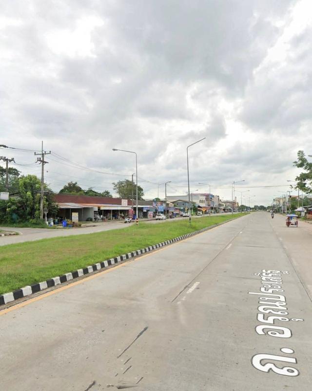 ขายด่วนอาคารพาณิชย์อำเภอบ้านใหม่ไชยพจน์บุรีรัมย์  5 คูหาติดกัน 1ชั้น พร้อมผู้เช่า 3