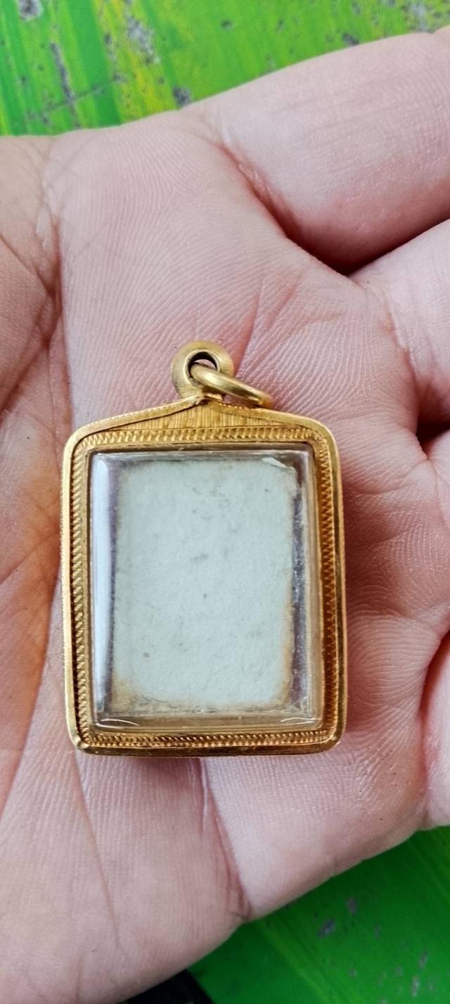 พระเครื่องทั่วไปเนื้อผงรูปถ่ายและเหรียญหล่อ รูปย่อยที่ 2