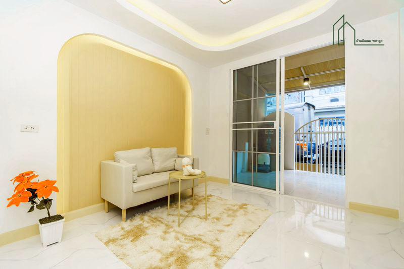 ทาวน์เฮ้าส์รีโนเวทใหม่เอี่ยม หมู่บ้านบัวทอง 4 ฟรีค่าโอน  3