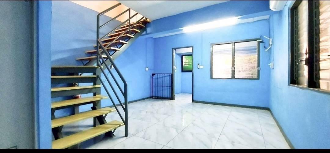ขายบ้าน 2 ชั้น หลังริม หมู่บ้านเอื้ออาทร คลอง2 ใกล้วัดกล้าชอุ่ม 2