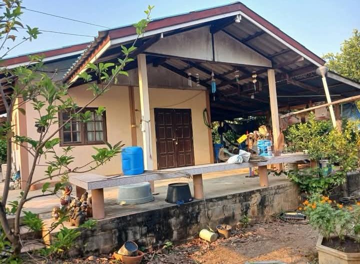 ขายถูกที่สุดบ้านสวนมี3หลังพร้อมที่ดิน295.5ตรว.โฉนดครุฑแดง ราคาถูกที่สุด1.35ล้าน โฉนดครุฑเเดง มีต้นไม้ผล 12