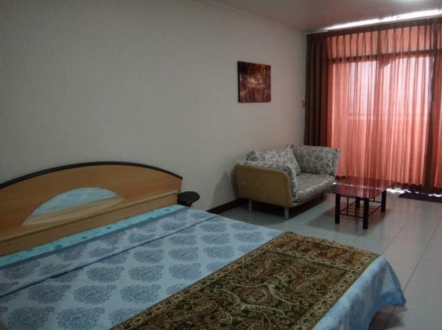 ให้เช่าคอนโด 35 ตรม. (ฝั่งสระว่ายน้ำ) ใกล้สำนักงานเขตห้วยขวาง 5