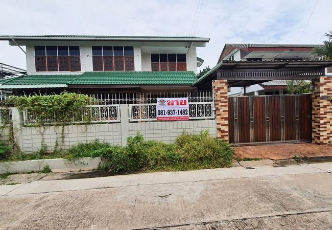 ขายและให้เช่าบ้านเดี่ยว หมู่บ้านราชตฤณมัย พหลโยธิน เนื้อที่ 106 ตร.ว. 2 ชั้น 4 นอน 4 น้ำ 1