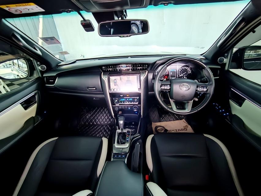 FORTUNER LEGENDER 2.8 4WD ปี 2021  ✅ ฟรีค่าจัด-ค่าโอน ✅ ฟรีประกันภัย ✅ ฟรี พรบ 18
