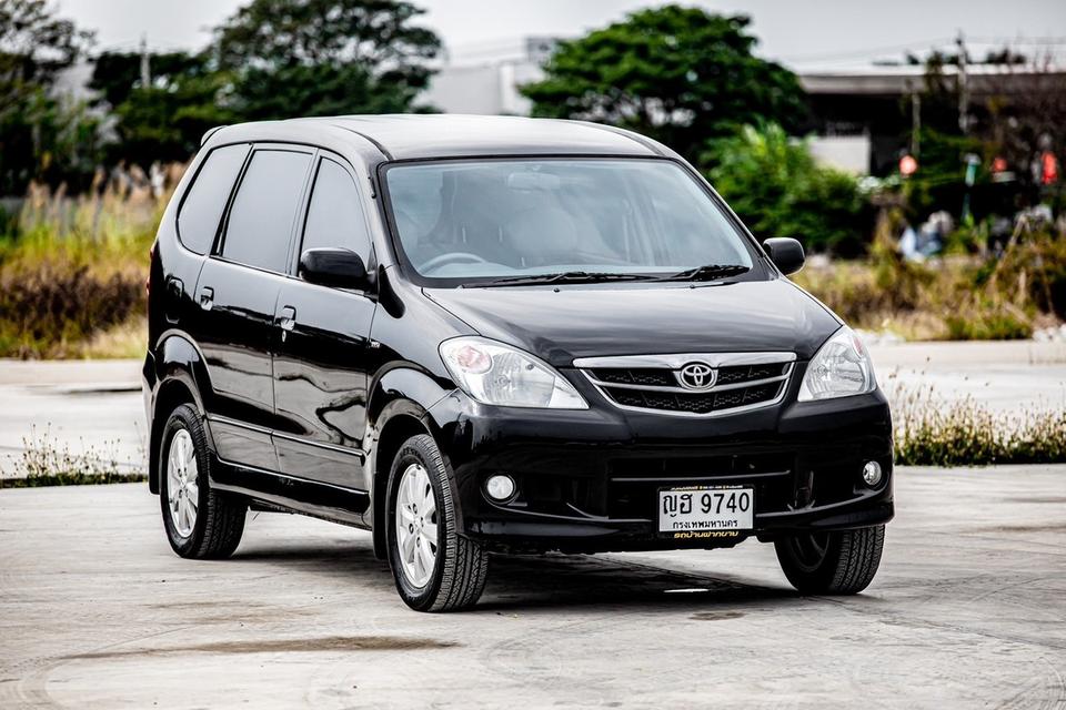 Toyota Avanza 1.5E ปี 2011 เกียร์ Auto 7 ที่นั่ง สีดำ สภาพดี