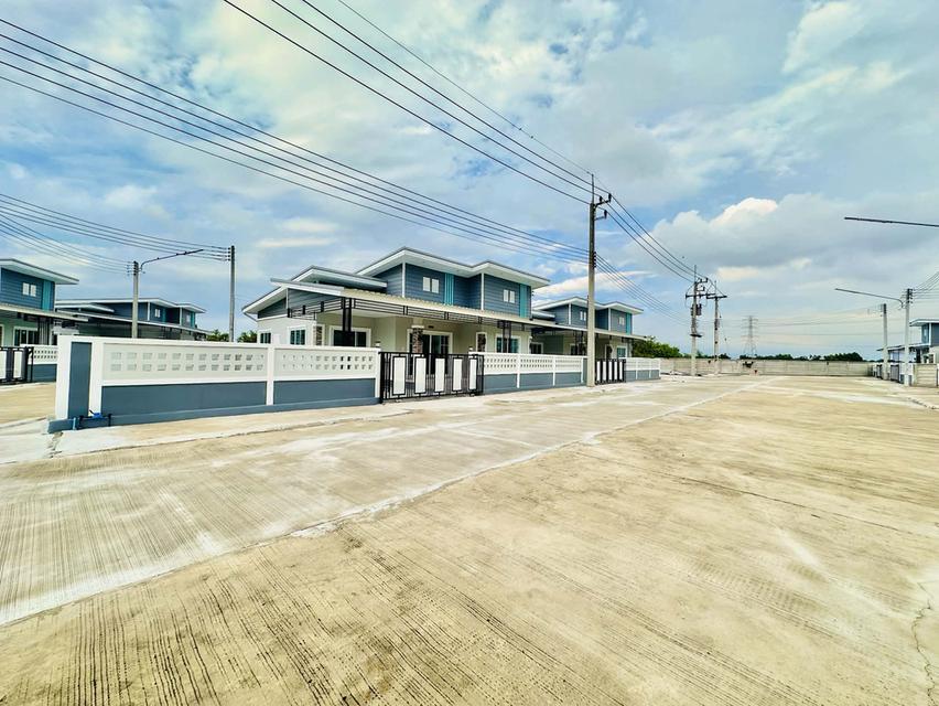 หมู่บ้านฉัตรไพลิน  ลาดหลุมแก้ว 3