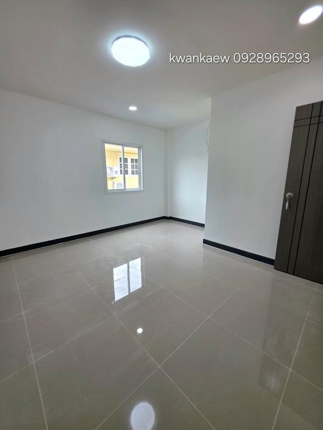 ขายทาว์นโฮม รีโนเวทใหม่ ติดถนนสายไหม พร้อมอยู่ 12