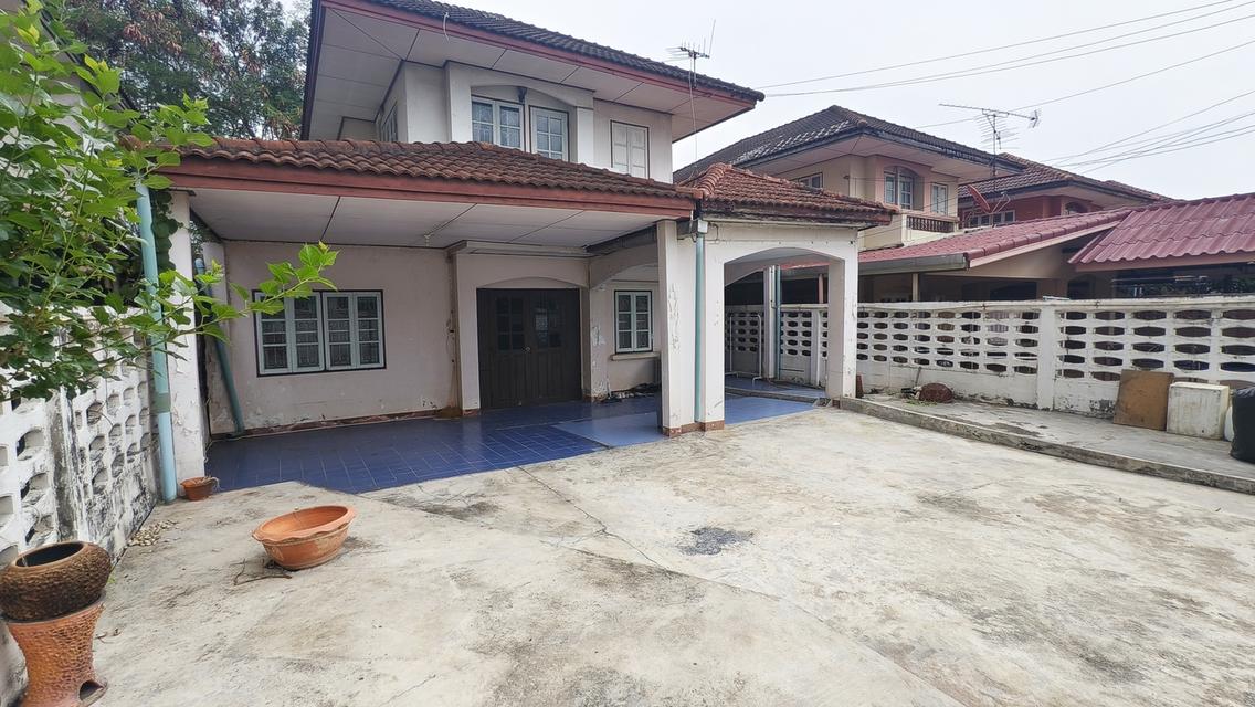 ขายบ้านเดี่ยว 2 ชั้น 54 ตร.ว. หมู่บ้านมณสินี ติด สนามบินสุวรรณภูมิ 2