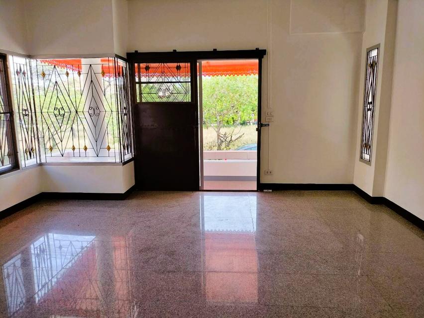 📢🏡ขายบ้านเดี่ยว กราฟฟิค เพลส (เล่นระดับ) บ้านสองหลัง ในเนื้อที่ 72 ตรว. สภาพใหม่ บางเสาธง สมุทรปราการ สภาพดี พร้อมอยู่ 5
