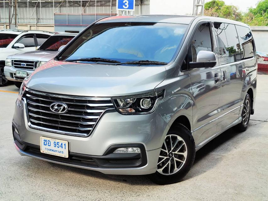 à¸£à¸¹à¸› Hyundai H1 Deluxe 2.5 A/T à¸”à¸µà¹€à¸‹à¸¥ à¸›à¸µ 2019