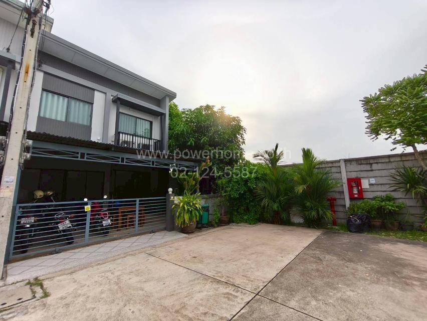 หมู่บ้านเมททาวน์ ปทุม-ติวานนท์ ต.บ้านฉาง อ.เมืองปทุมธานี จ.ปทุมธานี  1