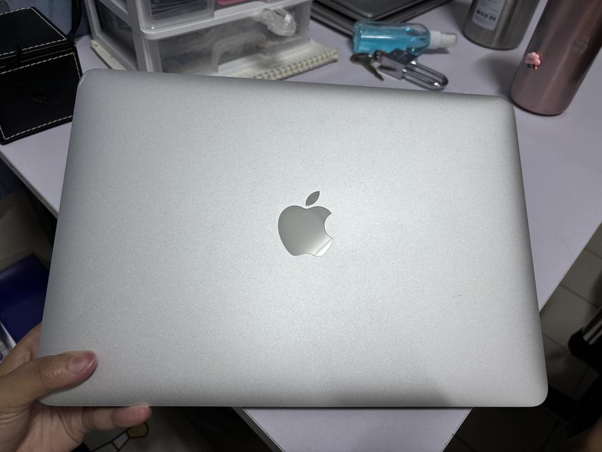 MacBook core i3  2