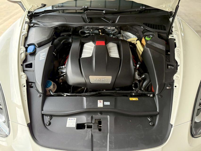 PORSCHE CAYENNE S​ 3.0 S HYBRID ปี 2012 9
