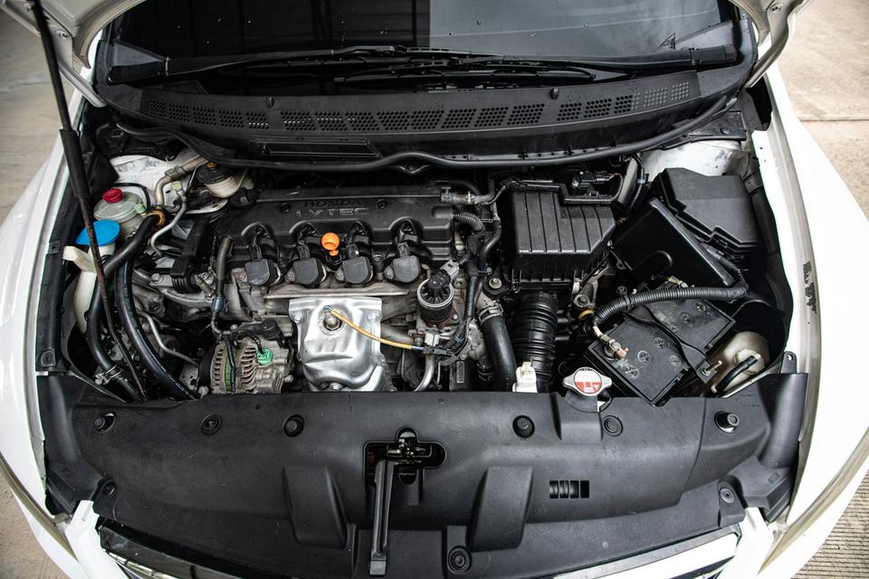 #Honda #Civic FD MNC 1.8 S ปี 2010 สีขาวรถบ้านสวย บอดี้เดิม ไม่เคยชนหนัก ไมล์ 162,211 กม. ดูแลดี เปลี่ยนถ่ายของเหลวตามระยะ เครื่องยนต์-เกียร์สมบูรณ์ รูปที่ 13