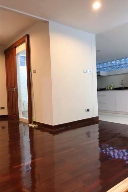 ขาย บ้านเดี่ยว 2 ชั้น รีโนเวทใหม่ทั้งหลัง ถนนวิภาวดี 16 ซ.โชคชัยร่วมมิตร  12
