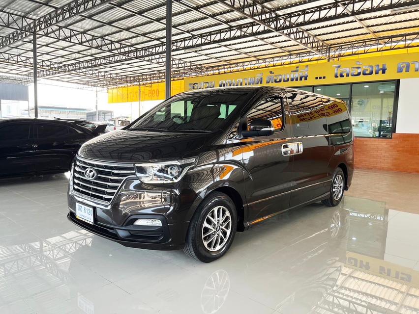  Hyundai H-1 2.5 Deluxe (ปี 2019) Wagon AT รถตู้มือสอง รถสวย สภาพดี ฟรีดาวน์ ไมล์น้อย พลาดไม่ได้!!