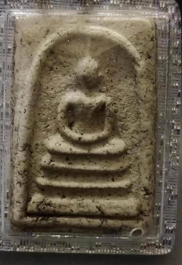 พระสมเด็จวัดระฆัง พิมพ์ใหญ่พระประธาน