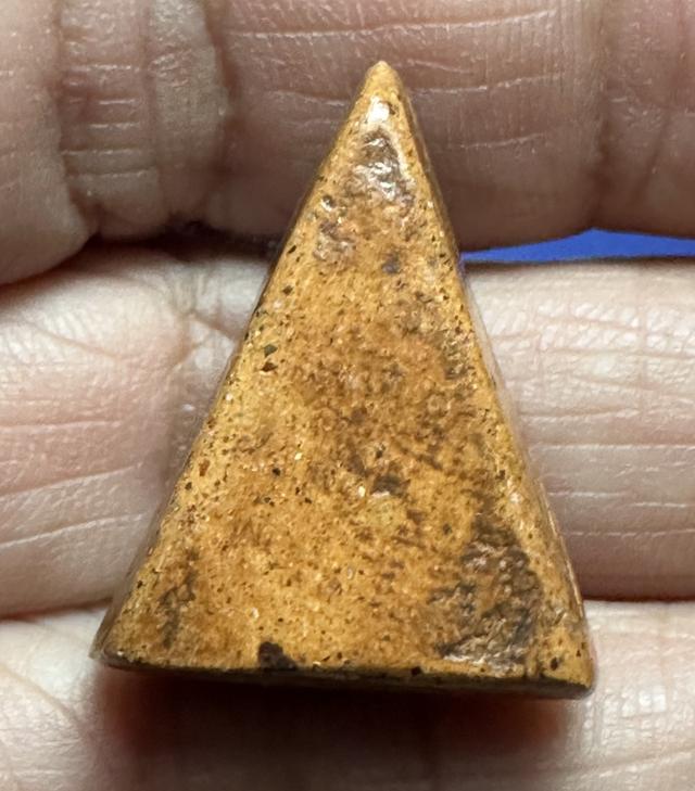 พระนางพญา พิมพ์สังฆาฏิเล็ก