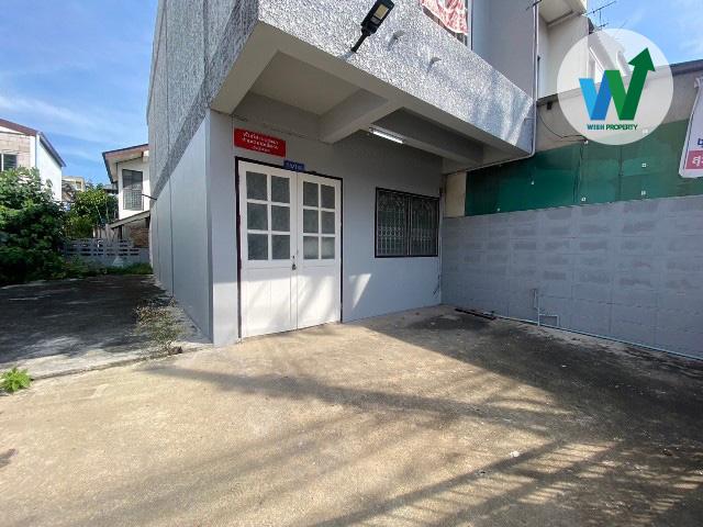 ขายบ้าน ทาวน์เฮ้าส์ในคันนายาว คู้บอน 2