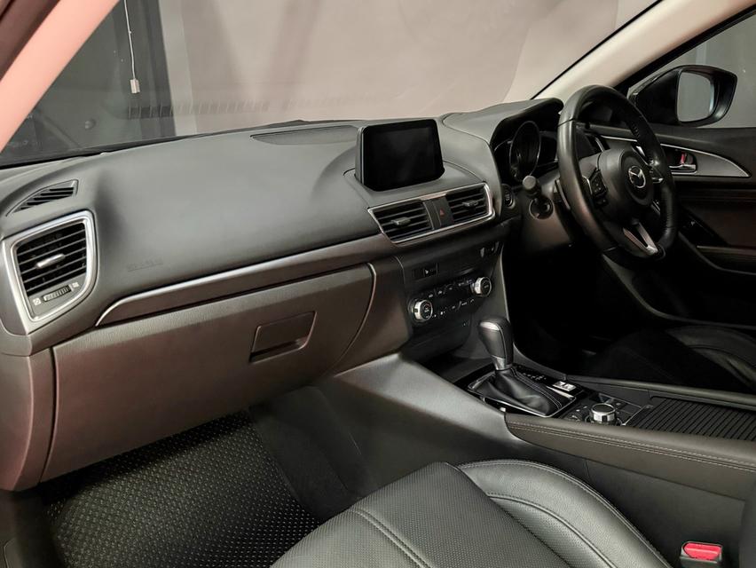 2019 MAZDA 3 2.0S SPORT รถมือเดียว แต่งเต็ม 47,000 กม สภาพป้ายแดง รถไม่เคยมีอุบัติเหตุครับ 10