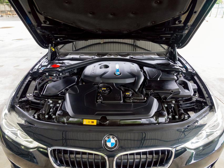 BMW 330e 2.0 M Sport F30 ปี 2018 18