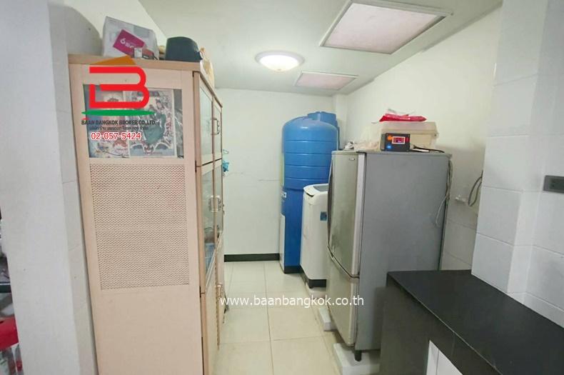 ทาวน์เฮ้าส์ วรางกูร รังสิตคลอง 3 (ใกล้โรงเรียนโชคชัย 4) เนื้อที่ 18.8 ตรว. ตำบลบึงลาดสวาย อำเภอลำลูกกา จังหวัดปทุมธานี 6