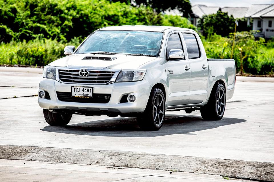 Toyota Vigo Double Cab 4 ประตู 3.0 ดีเซล ปี 2005 สีเทา 
