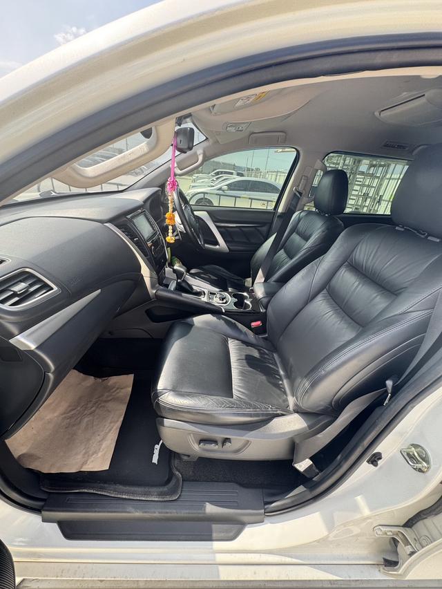 Mitshubishi Pajero Sport 2.4 2015 รูปที่ 7