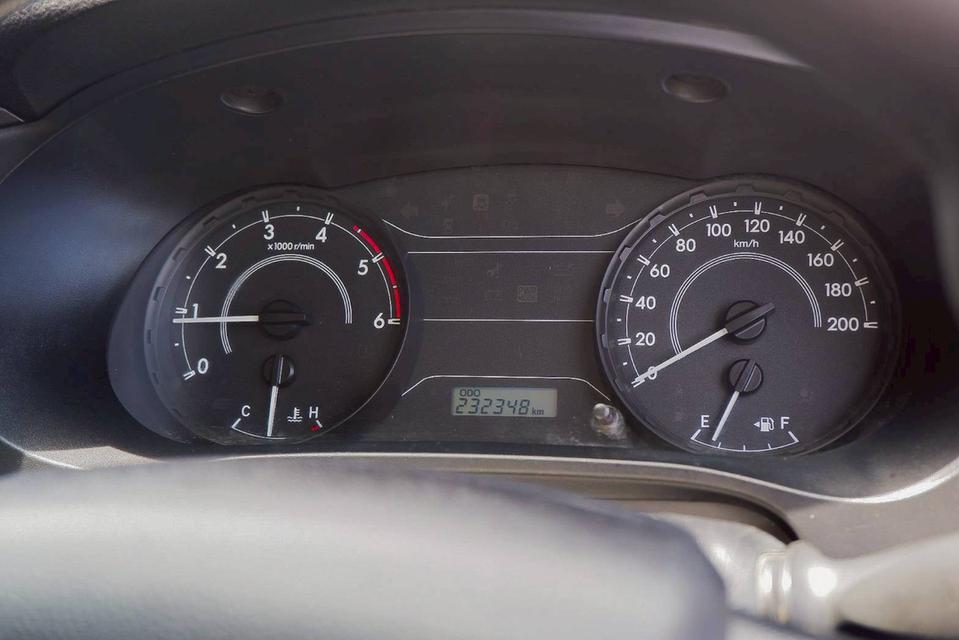 TOYOTA HILUX REVO 2.4 J STANDARD CAB สีขาว ปี 2016 18