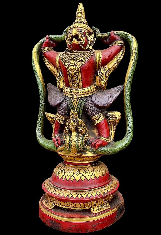 พญาครุฑยุดนาค ครุฑยุดนาค สุบรรณยุดนาค องค์ตั้งโต๊ะบูชา